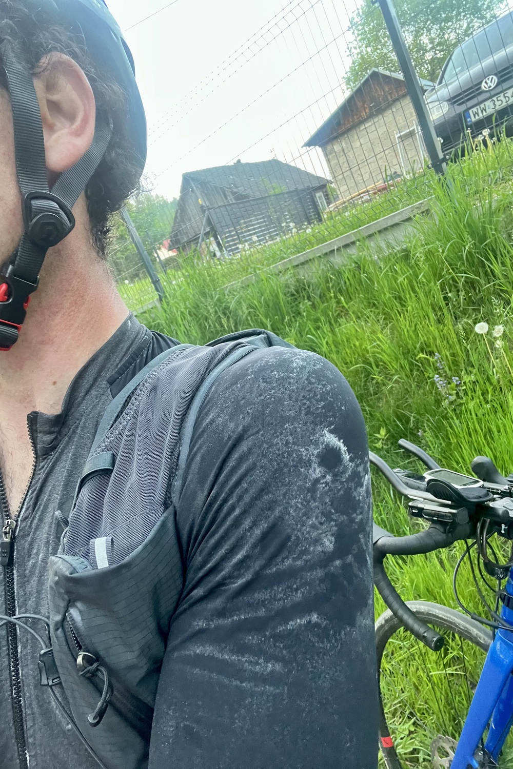 600 km